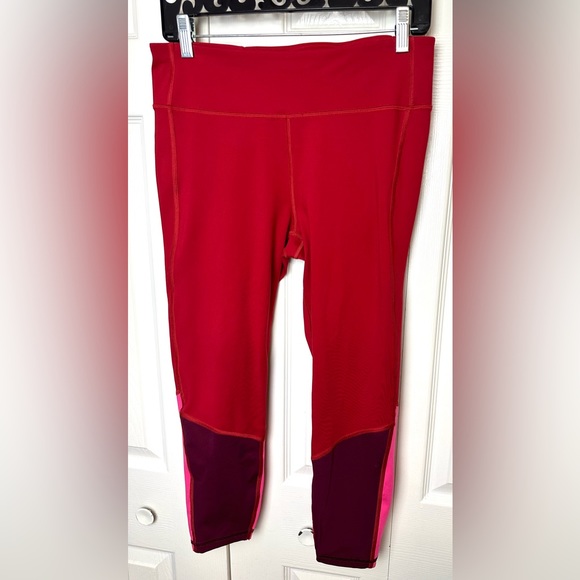 GAPFit Blackout Technology Leggings Pa Ts Colorblock Red Pink Purple Compression - Picture 2 of 11